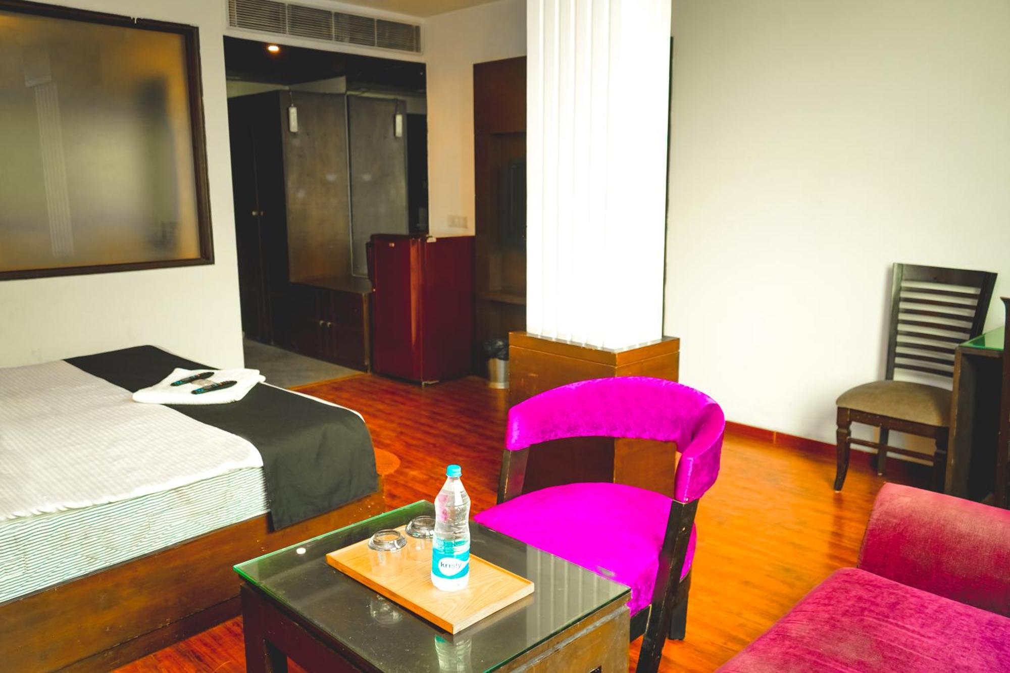 Twenty Four In Malviya Nagar 3*